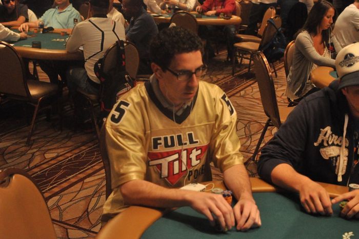 All Mucked Up: 2012 World Series of Poker Day 40 Live Blog 101