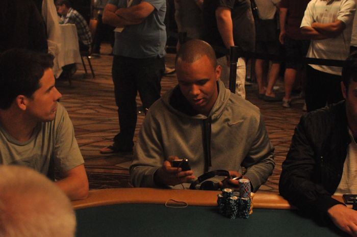 All Mucked Up: 2012 World Series of Poker Day 40 Live Blog 114