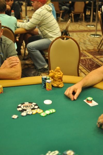 All Mucked Up: 2012 World Series of Poker Day 43 Live Blog 123