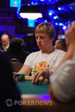 Aneris prie 2011 m. WSOP stalų