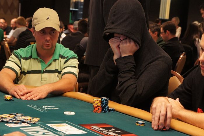 All Mucked Up: 2012 World Series of Poker Day 46 Live Blog 106