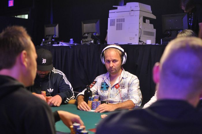 All Mucked Up: 2012 World Series of Poker Day 46 Live Blog 132