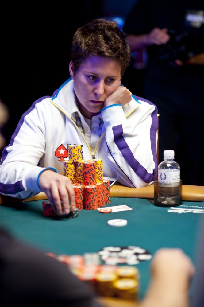 All Mucked Up: 2012 World Series of Poker Day 49 Live Blog 109
