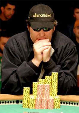 Pokerio profesionalas Phillas Hellmuthas yra pasakęs, kad pokeris jam yra visas gyvenimas.