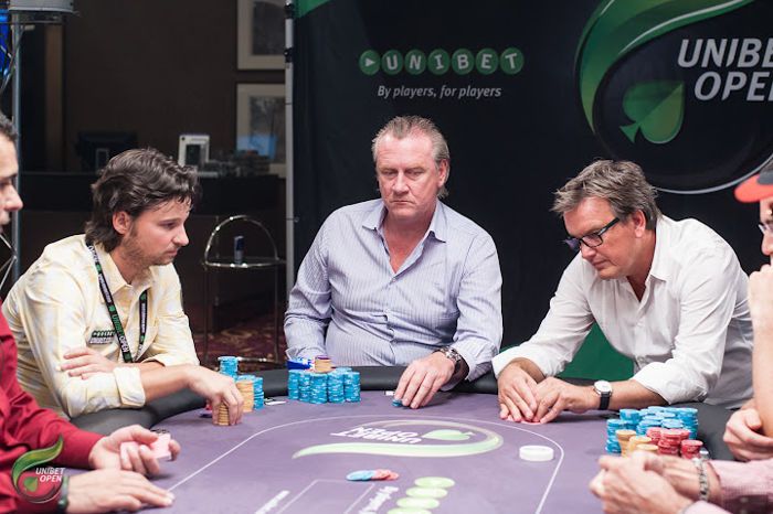 Unibet Open Londen: Paul Valkenburg chipleader aan de finaletafel! 101