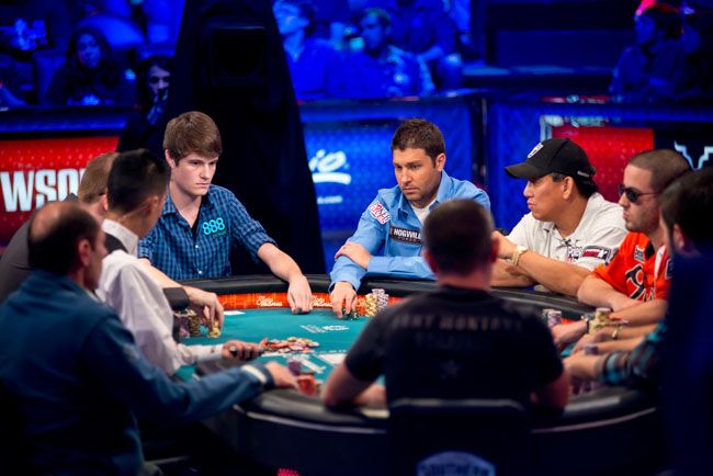 2012 World Series of Poker Main Event Final Table Photo Blog 104