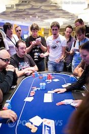 Pokerstars : Luca Moschitta ou les Porsches d'un SuperNova Elite 102