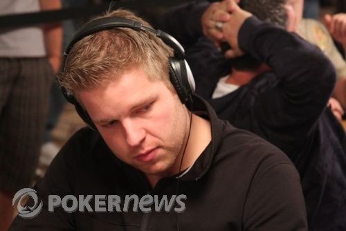 MCOP 2012 (Dag 2) - Jorryt van Hoof leidt finaletafel €1.500 met De Korver & Epskamp 101