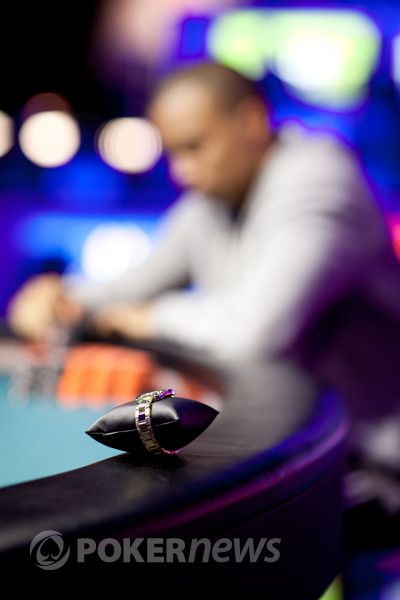 Rétro Poker 2012 : Juin,12ème bracelet WSOP pour Hellmuth 108