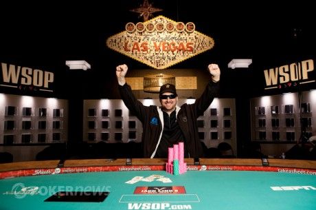 Покер събитията от 2012г. през обектива на PokerNews... 111