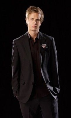 Viktor "Isildur1" Blom hovoří o high-stakes cash games akci na Full Tilt Poker 101