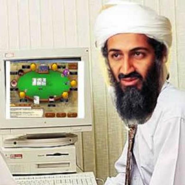FBI má v plánu sledovat i pokerový chat v online hernách! 101