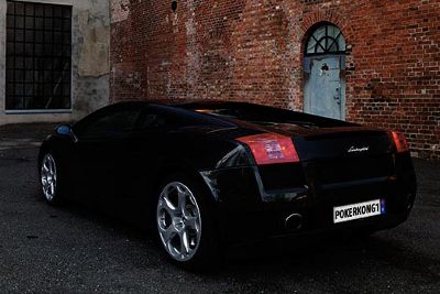 Kokius automobilius vairuoja pokerio žvaigždės? 106