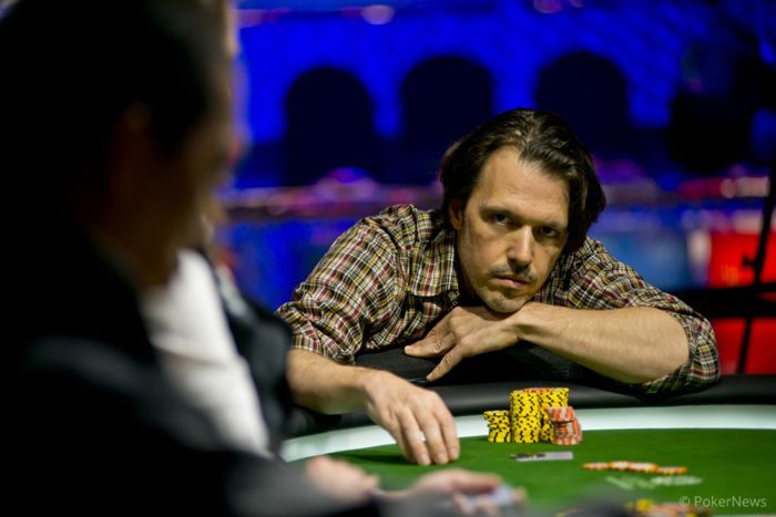 PokerNews Editor Chad Holloway Wins 2013 WSOP Bracelet in Event #1! 102