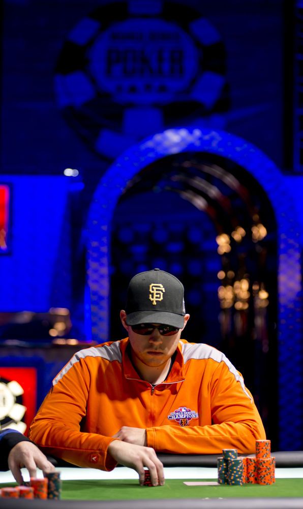World Series Of Poker: Tom Schneider fa "double up"! 101