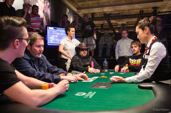 WSOP 2013 Dia 23: Três Braceletes São Entregues; Brasileiros Avançam nos Eventos #36 e #37 102