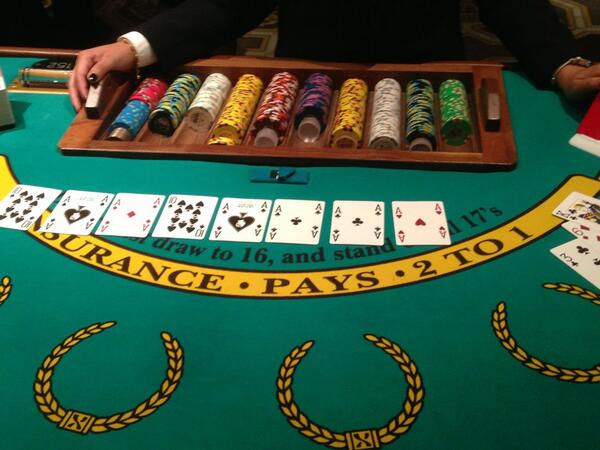 Tweet Tweet Bad Beat - Tiesto draait als Farber wint 104