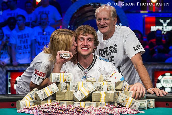 Ryan Riess is de nieuwe World Series of Poker Main Event kampioen (.361.570) 102