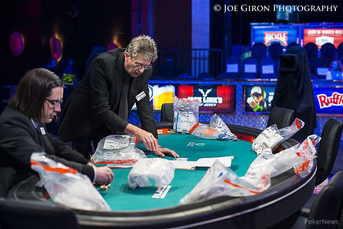 2013 World Series of Poker Main Event Final Table Photo Blog 103