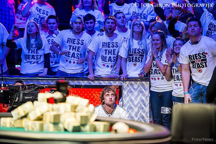2013 World Series of Poker Main Event Final Table Photo Blog 122