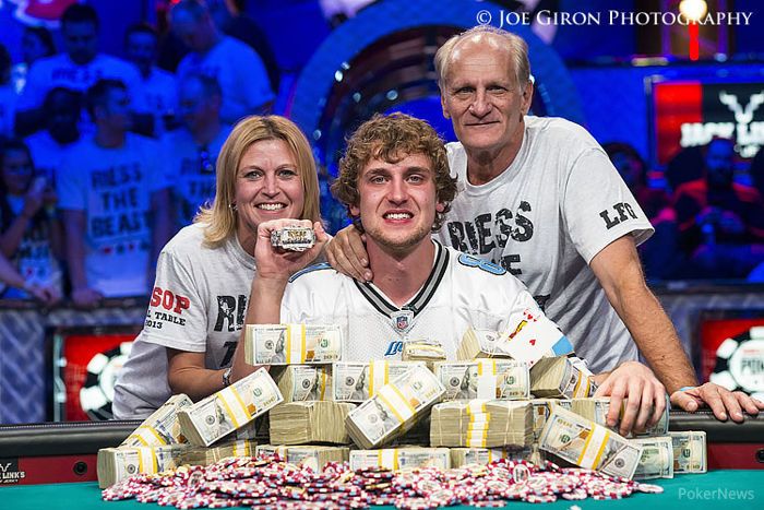 2013 World Series of Poker Main Event Final Table Photo Blog 127