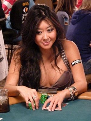 10 gražiausių merginų iš pokerio pasaulio 101