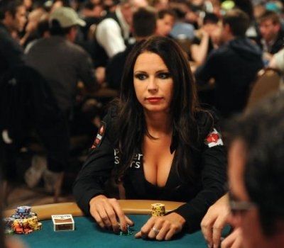 10 gražiausių merginų iš pokerio pasaulio 102