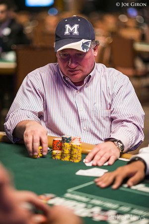 WSOP día 12: Todd Bui estrena su vitrina de brazaletes (actualizado) 101