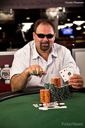 WSOP día 14: Daniel Negreanu de nuevo al asalto del brazalete (actualizado) 101