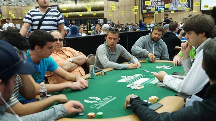 Dejan Divković i Alen Bilić iz Bosne i Hercegovine u Las Vegasu tokom 2014 WSOP 101