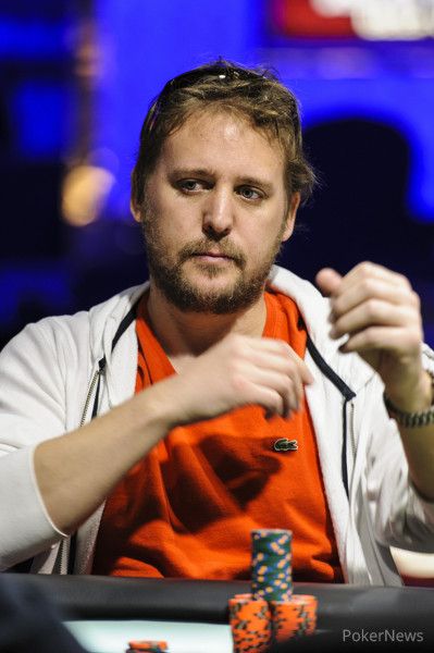 WCOOP: Nicolas Fierro y otro brazalete para latinoamerica 101