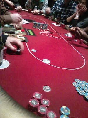 Casino Poker for Beginners: Your First Round of Play 101