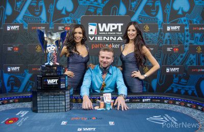 PokerNews Boulevard: PokerStars contracteert model & Konstantinos Nanos wint WPT Wenen 101