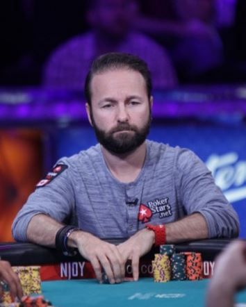 WSOP 2015: Finalisti znani – v vodstvu McKeehen, Negreanu za las zgrešil finale 101