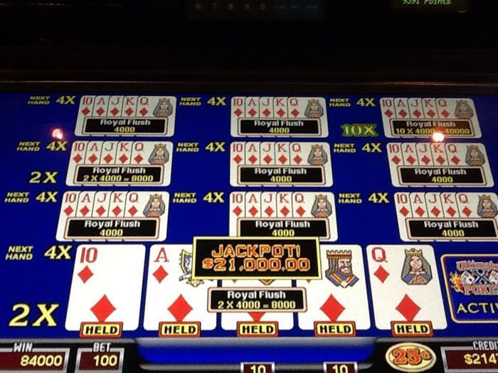 Tweet Tweet Bad Beat - Van wie krijgt Negreanu allemaal nog geld? 103