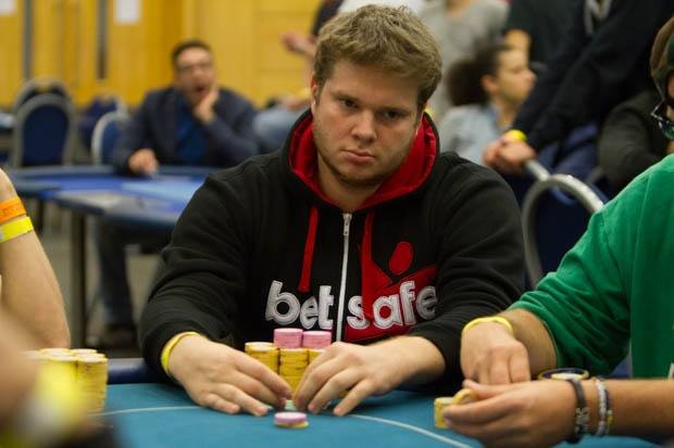 Александър Денишев води при 31 оставащи на WSOP Circuit... 101