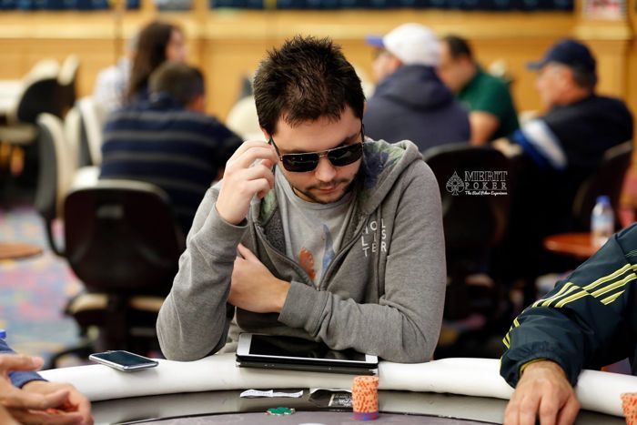 Александър Денишев води при 31 оставащи на WSOP Circuit... 102