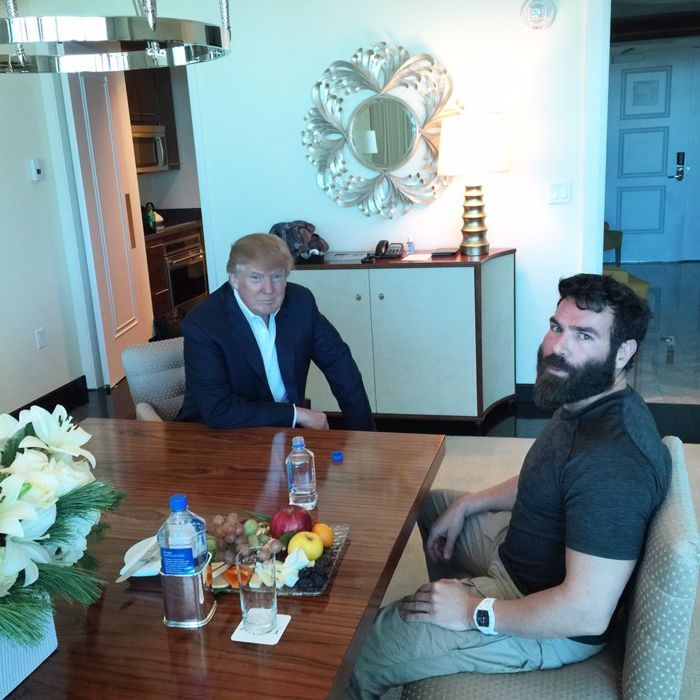 Tweet Tweet Bad Beat - Abernathy fietst van Vegas naar LA in 69 uur, kan Bilzerian het in 48... 101
