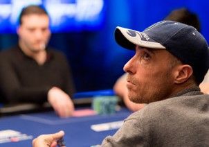 Live Stream с открити карти от финалната маса на EPT Mонте... 104