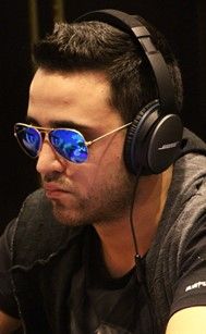 Стоян Обрешков продължава в Ден 2 на Event #17: ,000 No-Limit... 101