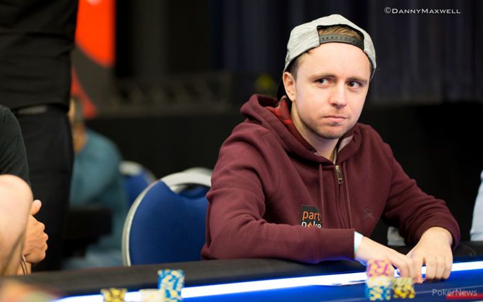 PokerNews Boulevard - Leonardo Armino naar Dag 3 van IPT Malta, Leonard leidt €25k High... 101