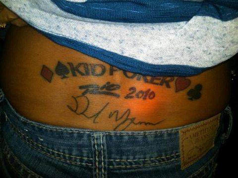 Un fan norvegian s-a tatuat cu autograful lui Daniel Negreanu 101
