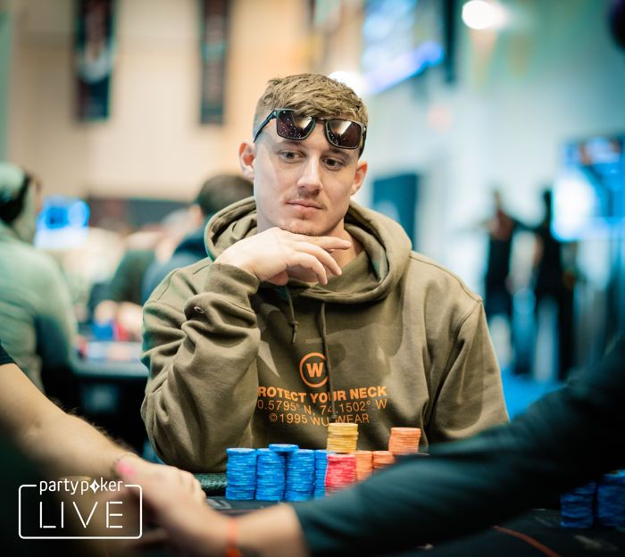 Anton Wigg is the short stack coming back for Day 5
