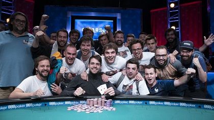 WSOP 2019: Rick Alvarado s 7 poskusi do zmage na turnirju Crazy Eights 101
