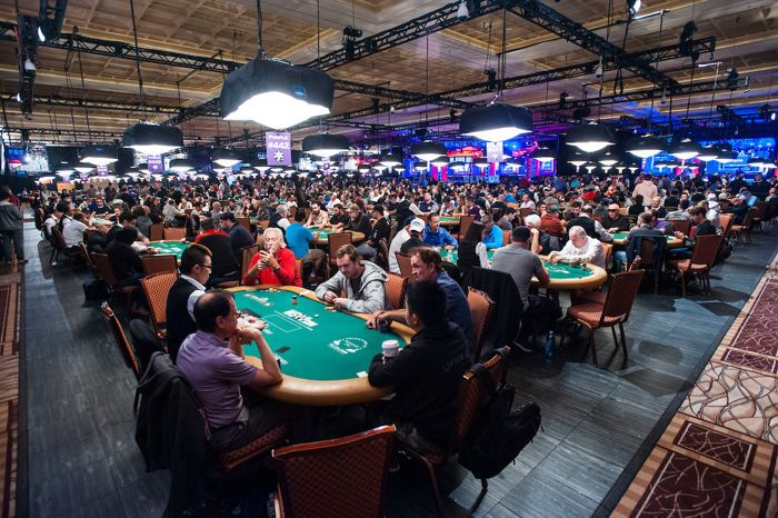 The Amazon room has been packed with Main Event players.