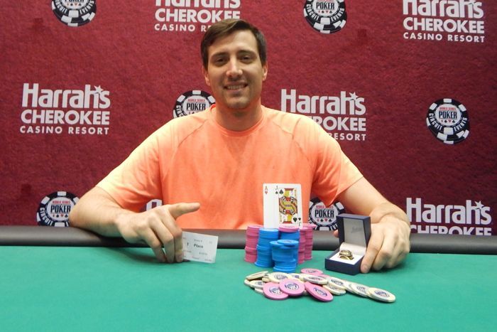 Jesse Jones wins the WSOP Circuit Harrah's Cherokee Casino Champion title.