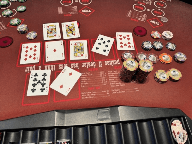 ultimate texas hold em hand