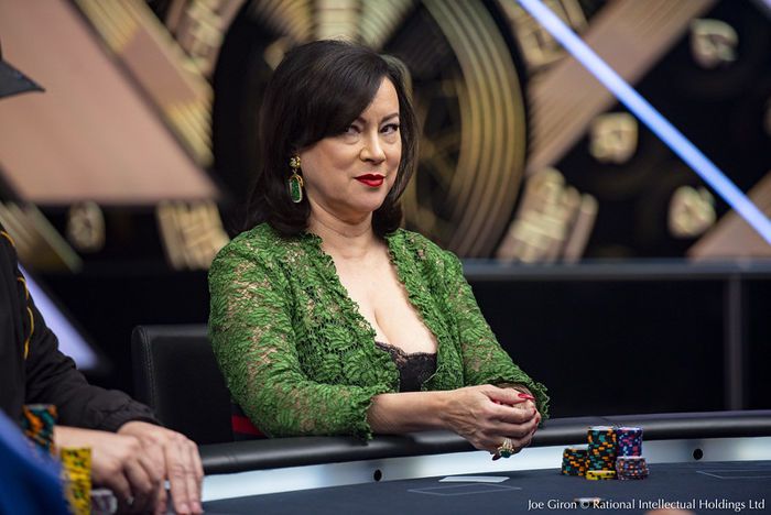 Jennifer Tilly