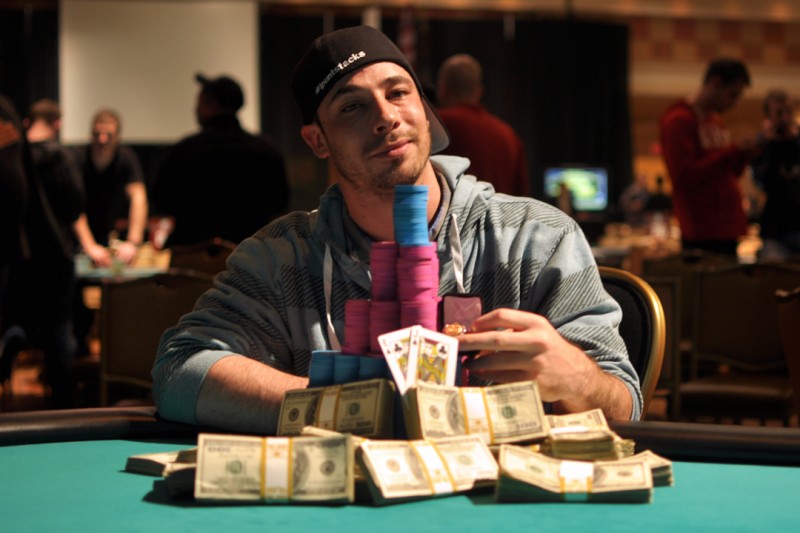 2012 World Series of Poker Day 46: Eriquezzo Wins National Championship;  Hack Leads Day 2c