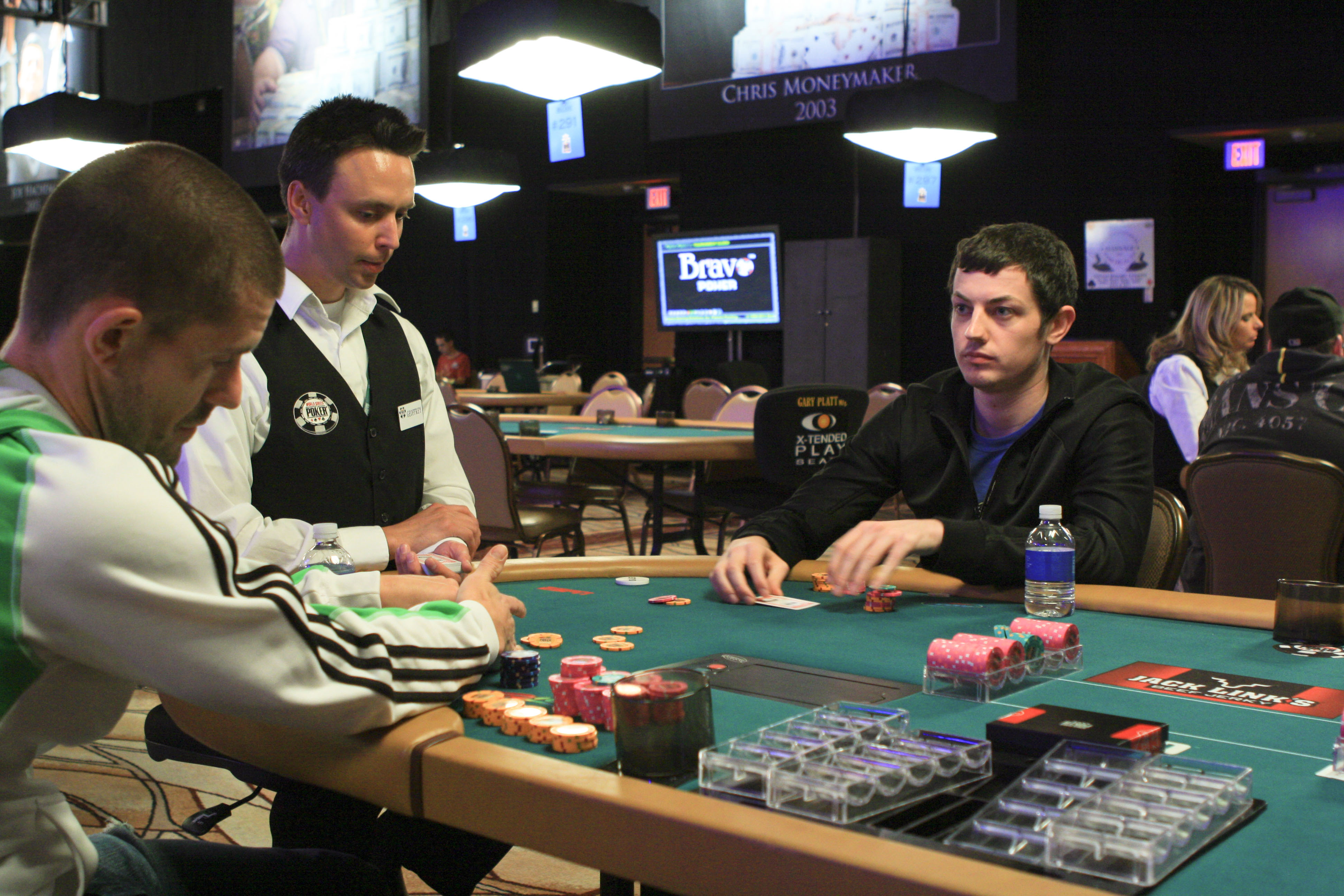 Tom Dwan Et Gus Hansen Privilegient Le Poker Chinois Au Main Event Des Wsop Pokernews